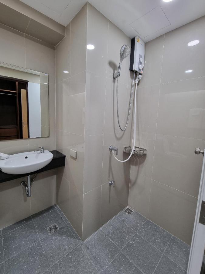 בנגקוק Tiara Place מראה חיצוני תמונה